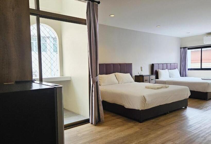 家庭套房, Pacific Residence