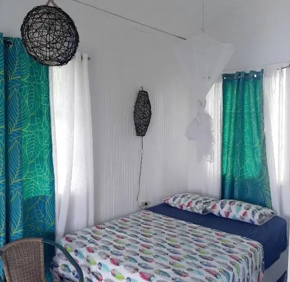 اتاق لوکس, Onelovecottagetobago Upstairs Apartment