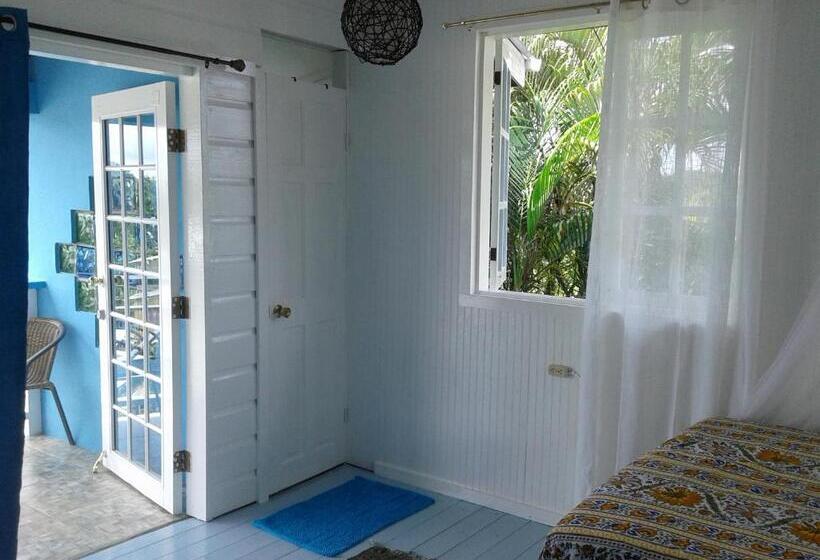اتاق لوکس, Onelovecottagetobago Upstairs Apartment
