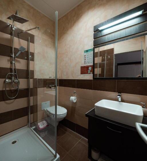 غرفة قياسية, Quantum House