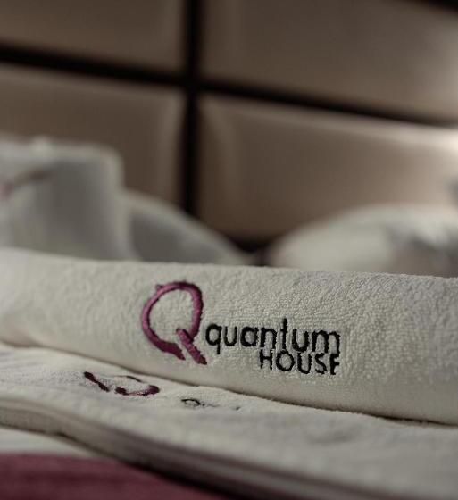 غرفة قياسية, Quantum House