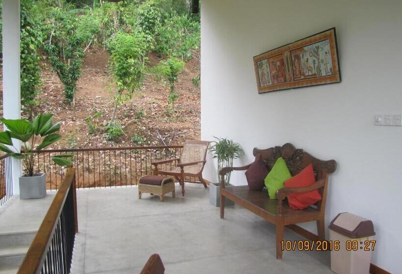 标准间带阳台, Zee's Garden