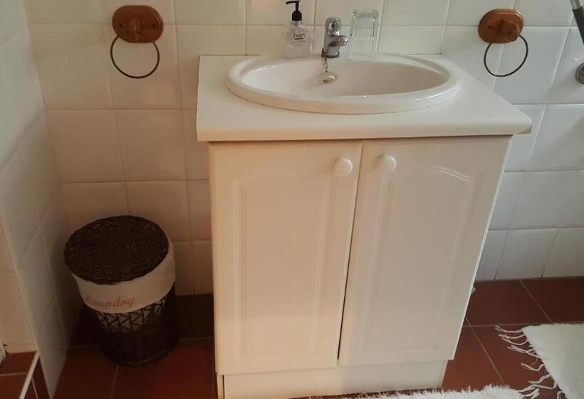 Трежместный Номер Economy, Copperpot Guesthouse