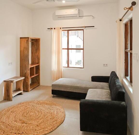 低层单卧公寓, Tipsea Turtle Rooftop Hostel Gili Trawangan