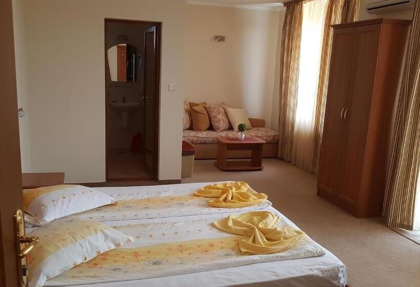 Студио Стандарт Кровать Кинг, Guest House Markovi Aheloy