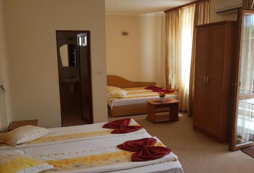 스탠다드 스튜디오 킹침대, Guest House Markovi Aheloy