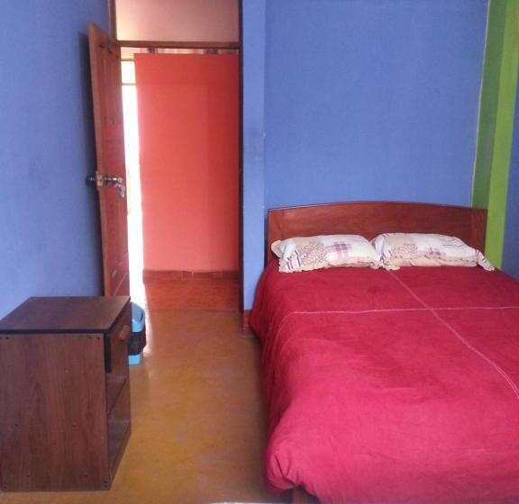 اتاق استاندارد با سرویس بهداشتی مشترک, Hostal Arcangel