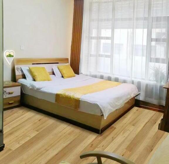 غرفة قياسية, Xinming Fashion