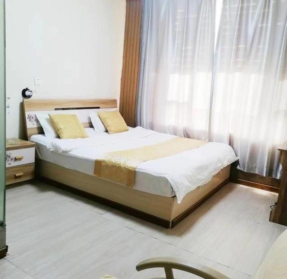 غرفة قياسية, Xinming Fashion