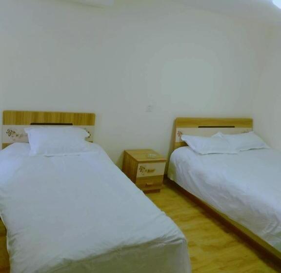 غرفة عائلية, Xinming Fashion