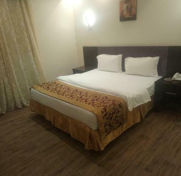 استودیوی استاندارد, Lamssat El Saada