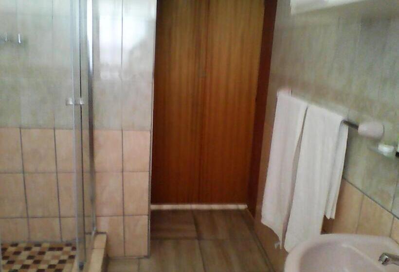 غرفة قياسية سرير كينج, Aliwal Villa Guest Lodge