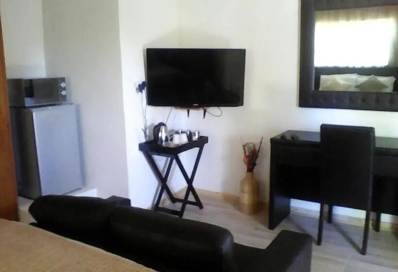 キングサイズベッドのスタンダードルーム, Aliwal Villa Guest Lodge