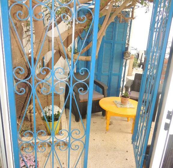 Standard Triple Room with Terrace, The 18, Marsa Guest House