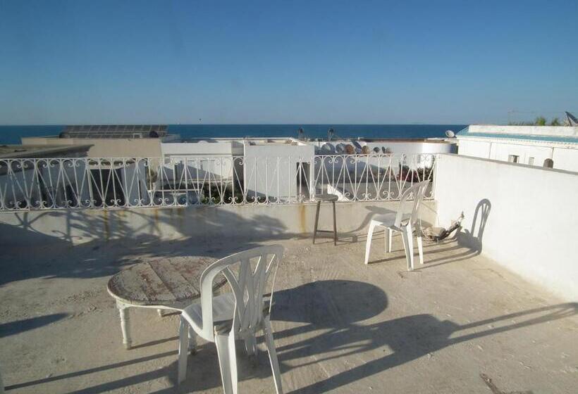 خانه 2 خوابه, The 18, Marsa Guest House