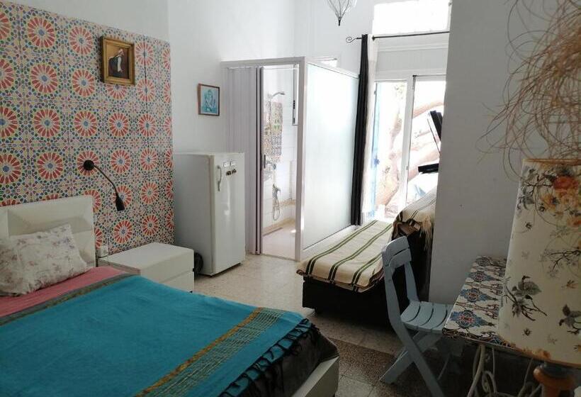 Standard Triple Room with Terrace, The 18, Marsa Guest House