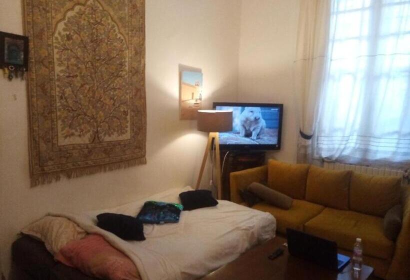 خانه 2 خوابه, The 18, Marsa Guest House