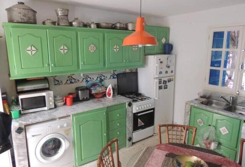 Standard Triple Room with Terrace, The 18, Marsa Guest House