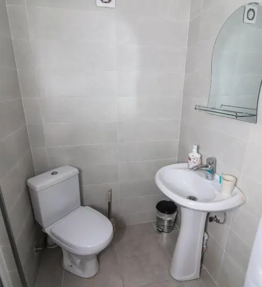 اتاق لوکس, Guest House Alazani Valley