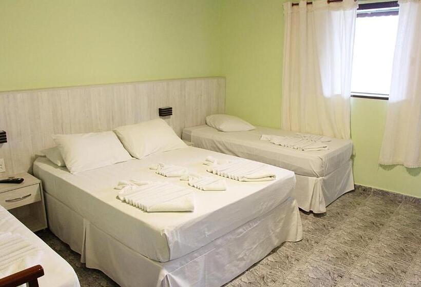 غرفة ديلوكس رباعية, Pousada Berro D'água