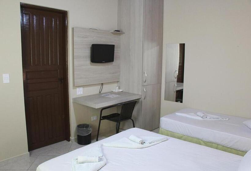 غرفة كلاسيكية ثلاثية, Pousada Berro D'água