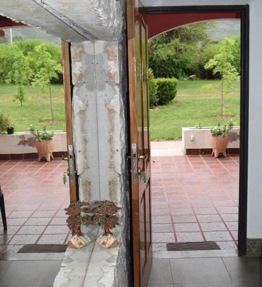 غرفة قياسية, Estancia Santa Leocadia