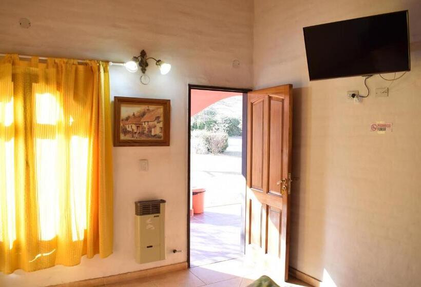 شقة غرفتين, Estancia Santa Leocadia