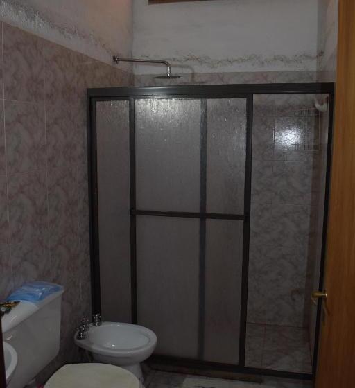 غرفة أساسية ثلاثية, Estancia Santa Leocadia