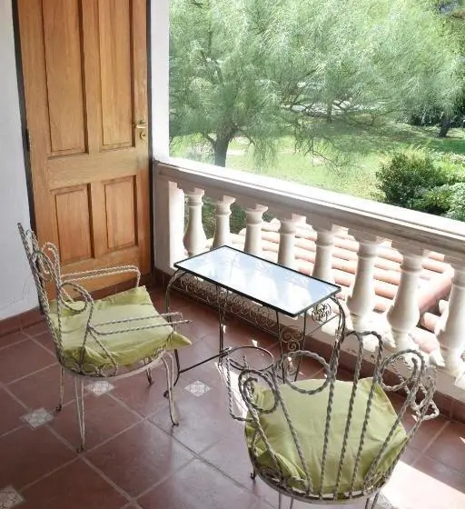 バルコニー付きデラックスルーム, Estancia Santa Leocadia