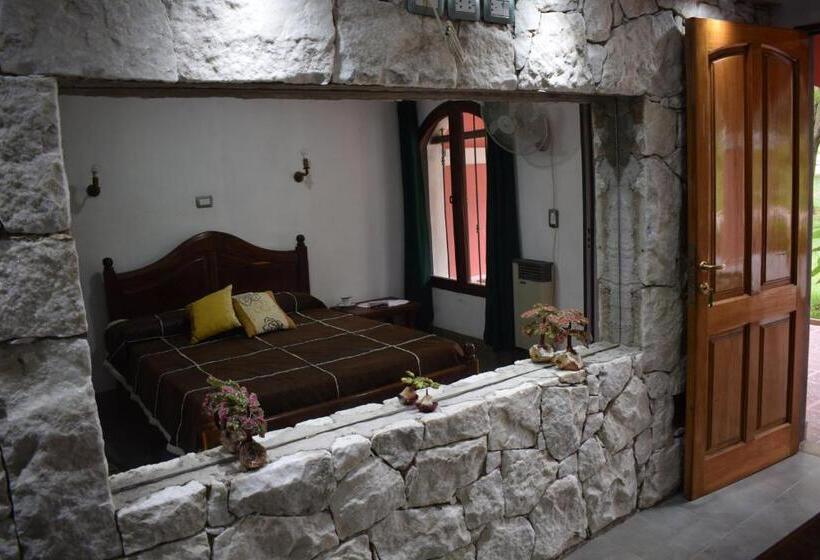 غرفة قياسية, Estancia Santa Leocadia