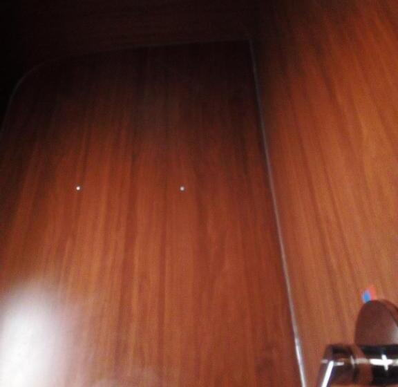 سوییت, Onkel Inn Wagon Sleepbox Uyuni