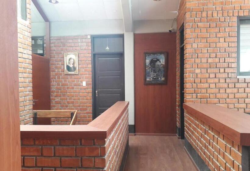 اتاق استاندارد یک نفره, Onkel Inn Wagon Sleepbox Uyuni