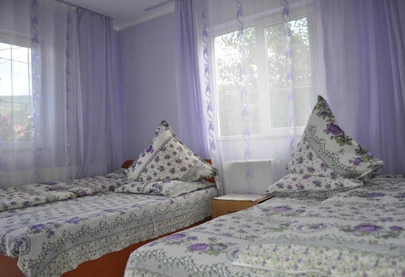 غرفة قياسية ثلاثية مزودة بشرفة, Casa Emilia