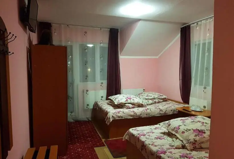 Standard Neljän Hengen Huone, Casa Emilia