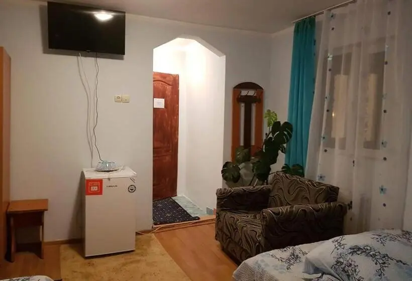 Standard Neljän Hengen Huone, Casa Emilia