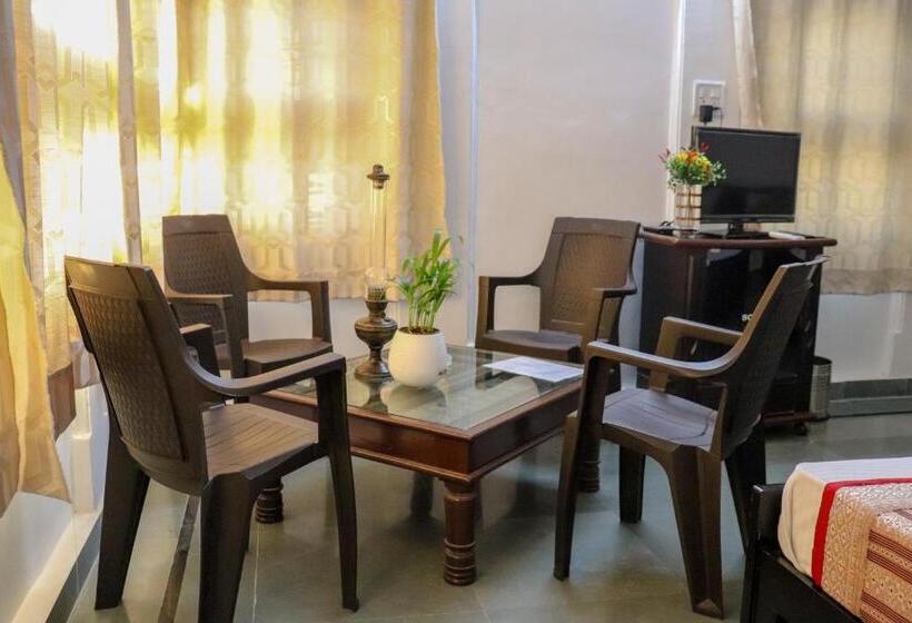 اتاق لوکس, Gadh Ganesh Homestay