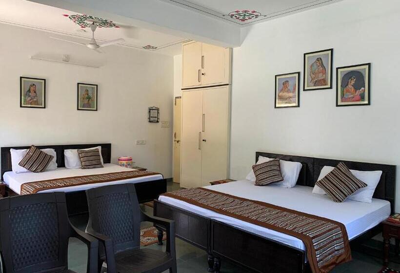 اتاق لوکس, Gadh Ganesh Homestay
