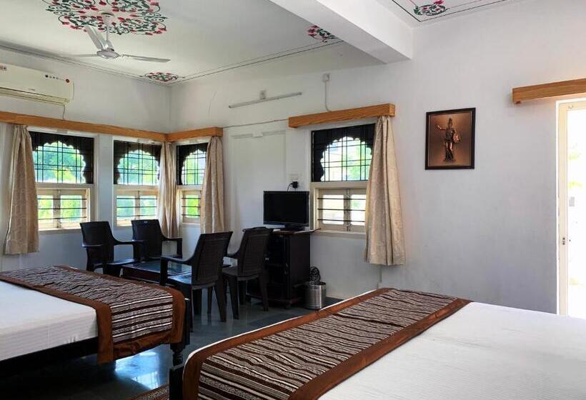 اتاق لوکس, Gadh Ganesh Homestay