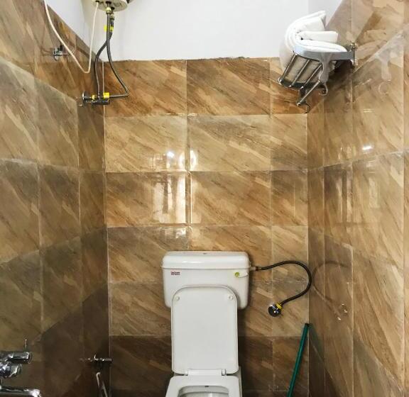 اتاق لوکس, Gadh Ganesh Homestay