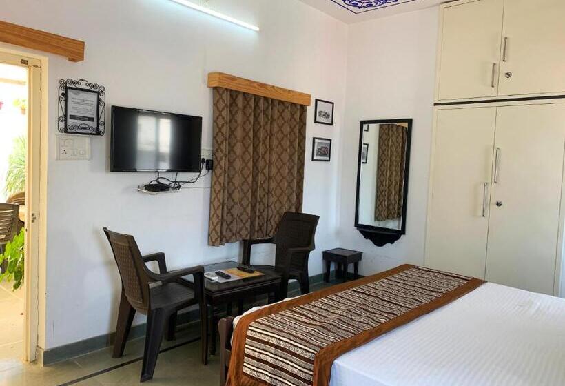 اتاق لوکس, Gadh Ganesh Homestay