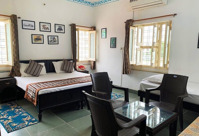 اتاق لوکس, Gadh Ganesh Homestay