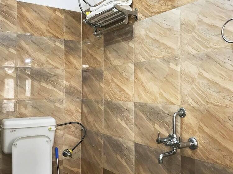 اتاق لوکس, Gadh Ganesh Homestay