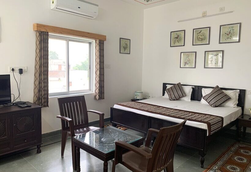 اتاق لوکس, Gadh Ganesh Homestay
