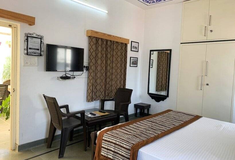 اتاق لوکس, Gadh Ganesh Homestay