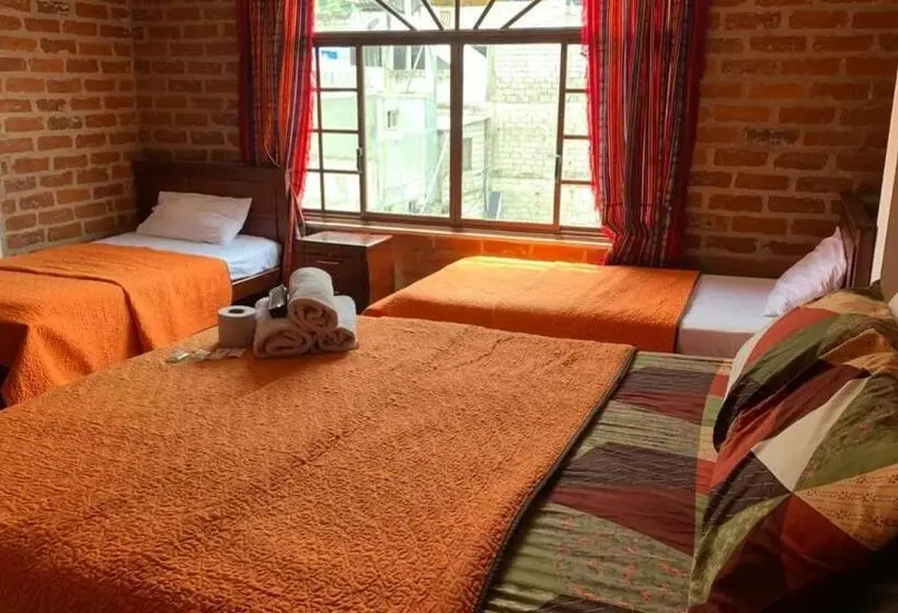 Standard Kolmen Hengen Huone, Hostal Viajero's