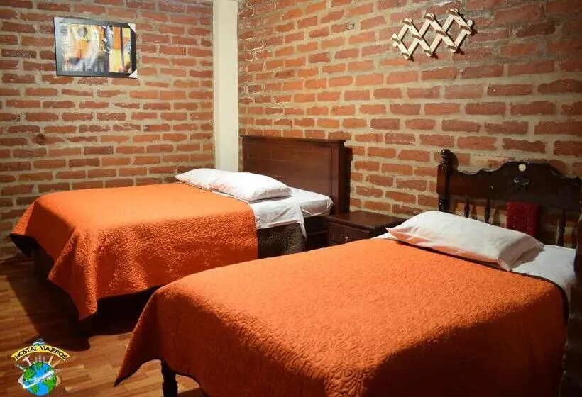 Standard Kolmen Hengen Huone, Hostal Viajero's
