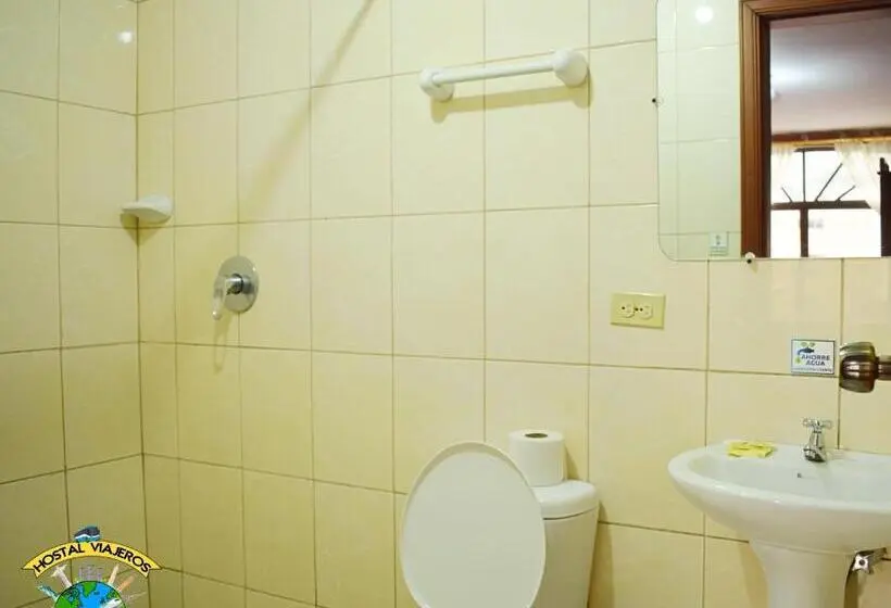 Standard Neljän Hengen Huone, Hostal Viajero's