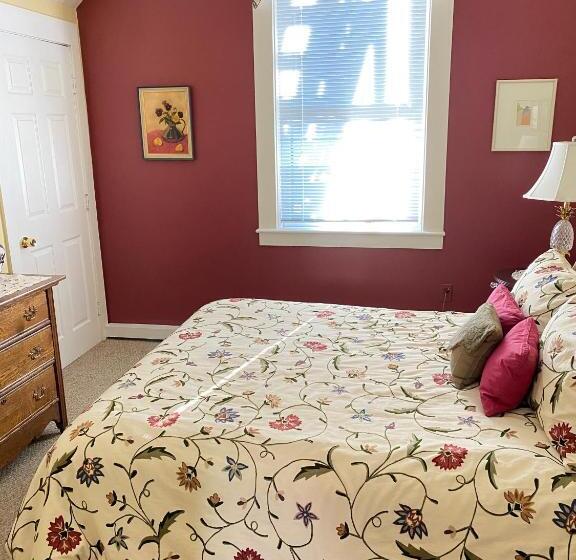 جناح 3 غرف نوم, Bristol Suites