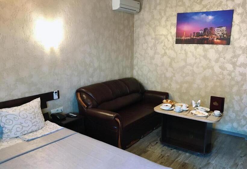 سوییت جونیور, Fortuna