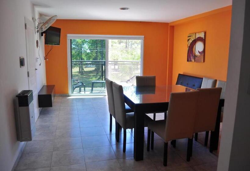 آپارتمان 2 خوابه, Los Abus